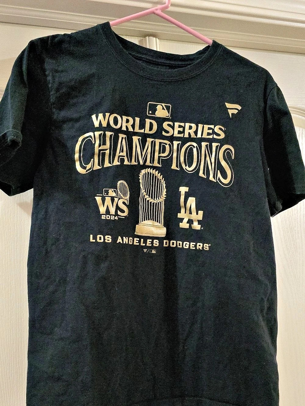 Fanatics Los Angeles Dodgers 2024 World Series Champions Gold Program T-Shirt